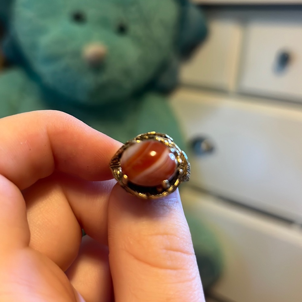 Ring, I dont know the stone